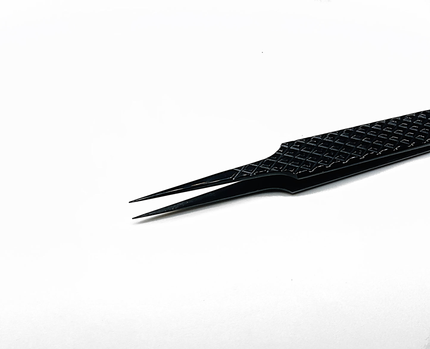 Professsional straight eyelash extension Tweezers, for isolation and classic pick up.